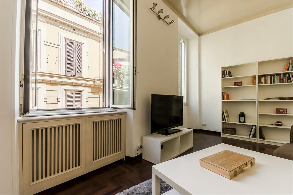 Palazzo Borghese Lovely Flat Рим Екстер'єр фото